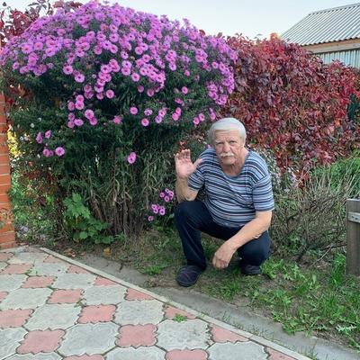 Виктор Антонов