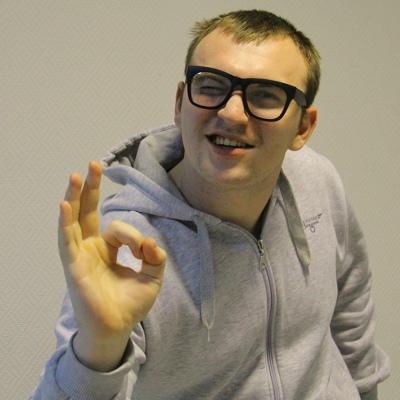Антон Топов